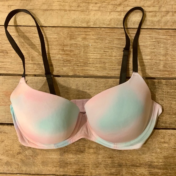 Victoria’s Secret bra bundle 34 C - Picture 5 of 7